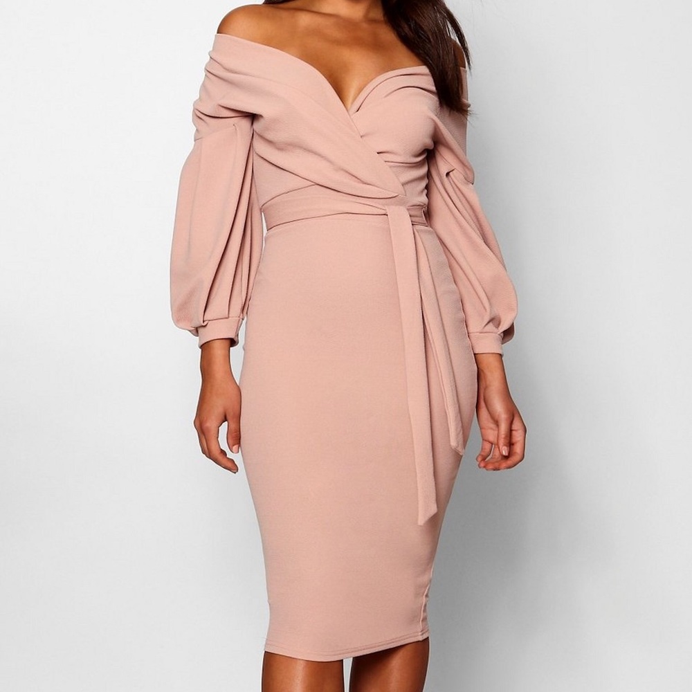 BOOHOO // Blush Midi Dress.